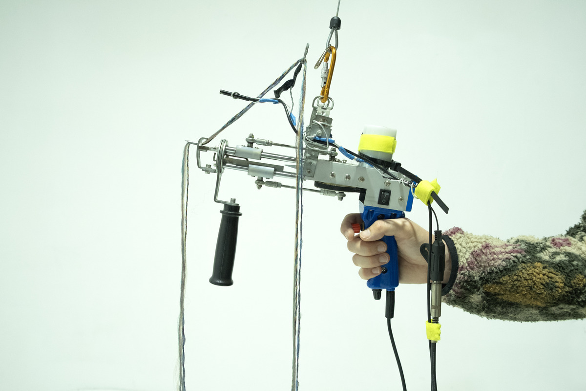 Threading the Sound: The Carpet Tufting Gun as an Electroacoustic Performance Interface