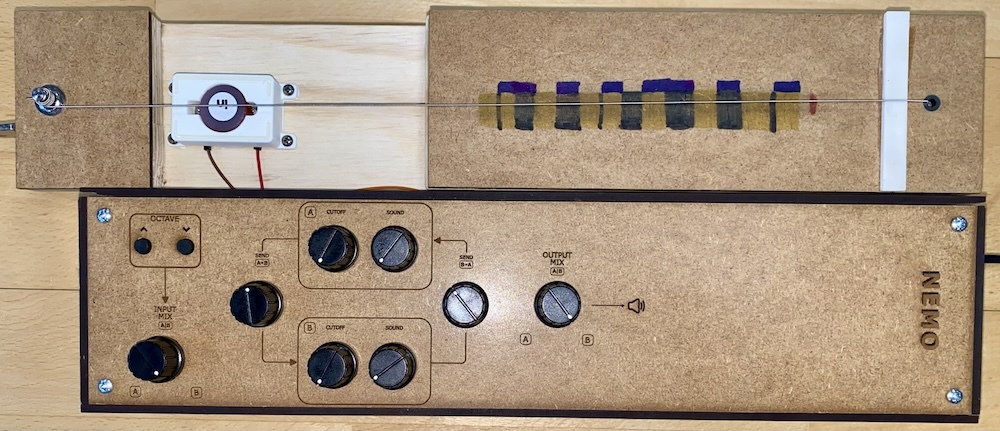 Acoustic-digital hybrid synthesizer